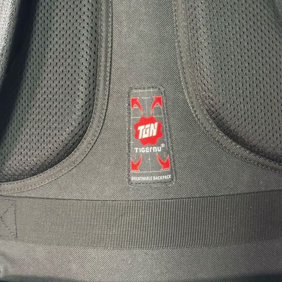 Tigernu backpack really cool design with this one great condition - Picture 6 of 8
